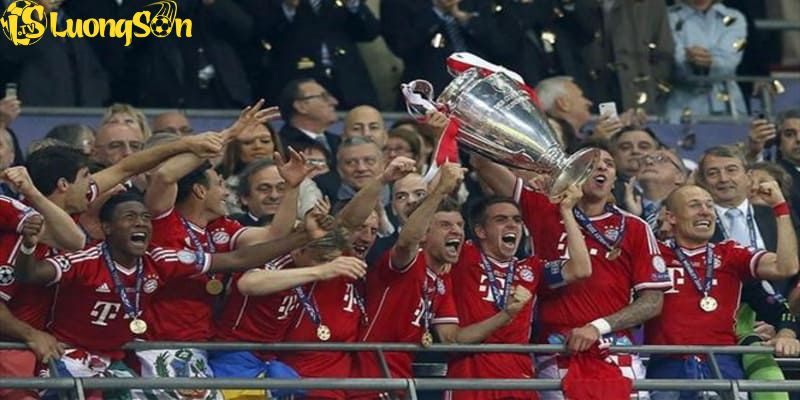 Bayern Munich là đội bóng hàng đầu về giá trị thương hiệu
